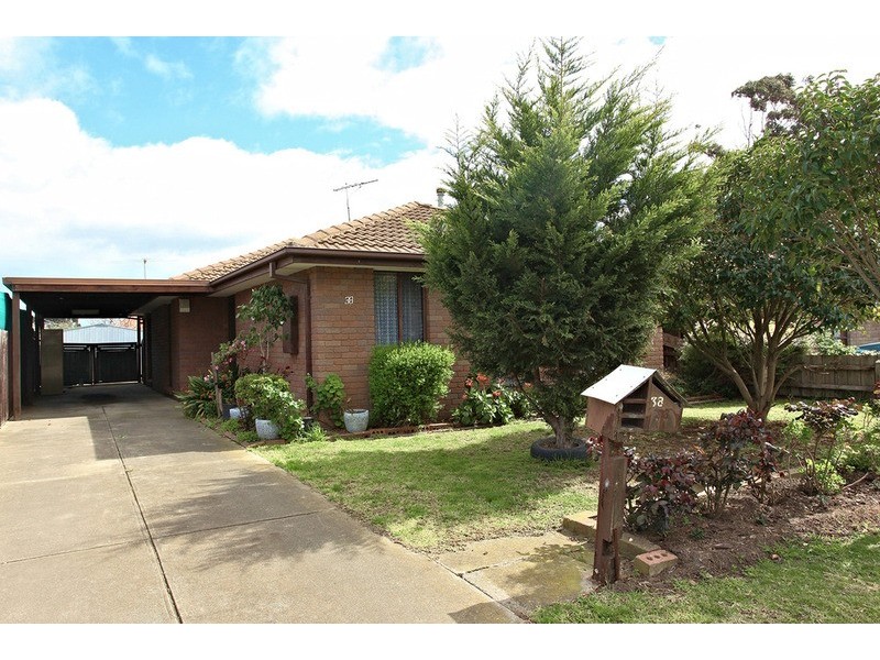 38 Crown Street South, Altona Meadows VIC 3028