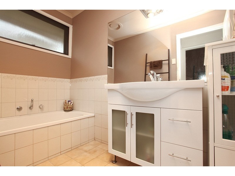 70 Heaths Road, Hoppers Crossing VIC 3029