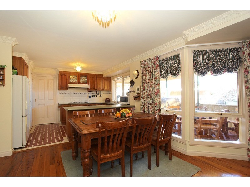 27 Weeden Drive, Werribee VIC 3030