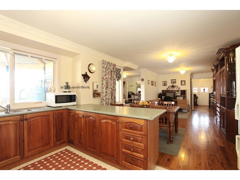 27 Weeden Drive, Werribee VIC 3030