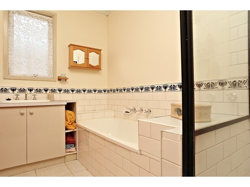 6 Allora Close, Hoppers Crossing VIC 3029