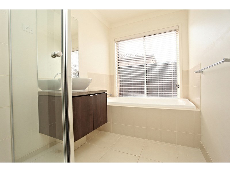 12 Nighthawk Road, Tarneit VIC 3029