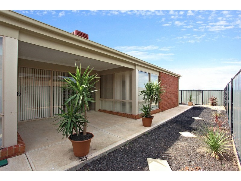 12 Nighthawk Road, Tarneit VIC 3029
