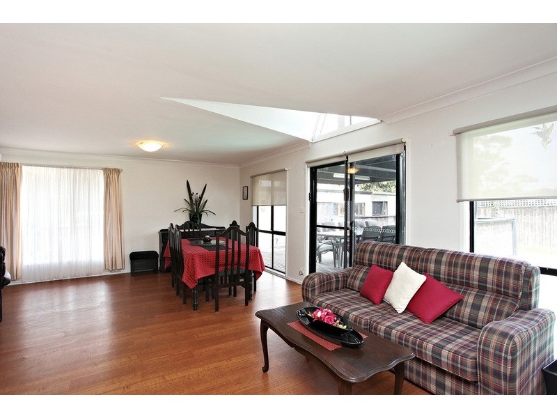 43 Moffatt Crescent, Hoppers Crossing VIC 3029