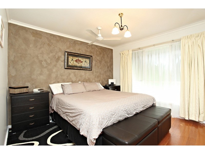 43 Moffatt Crescent, Hoppers Crossing VIC 3029