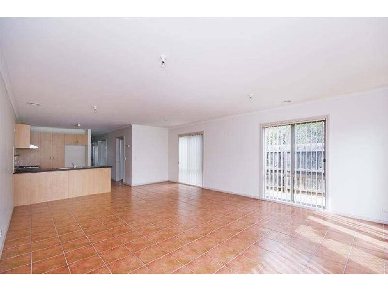 1/6-8 Salisbury Street, Werribee VIC 3030