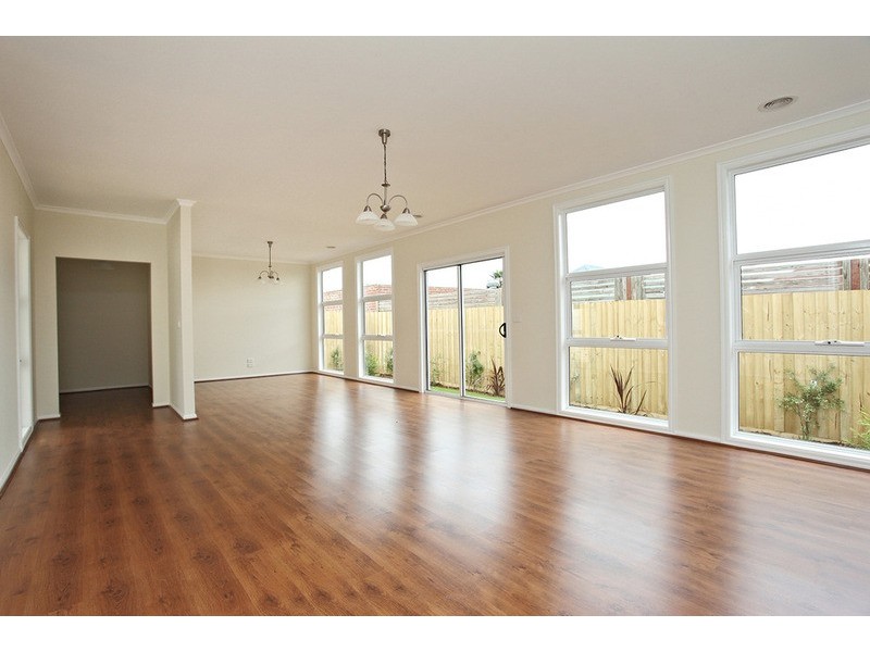 2/6 High Street, Werribee VIC 3030