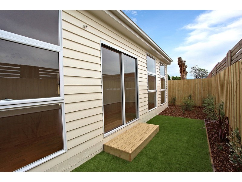 2/6 High Street, Werribee VIC 3030