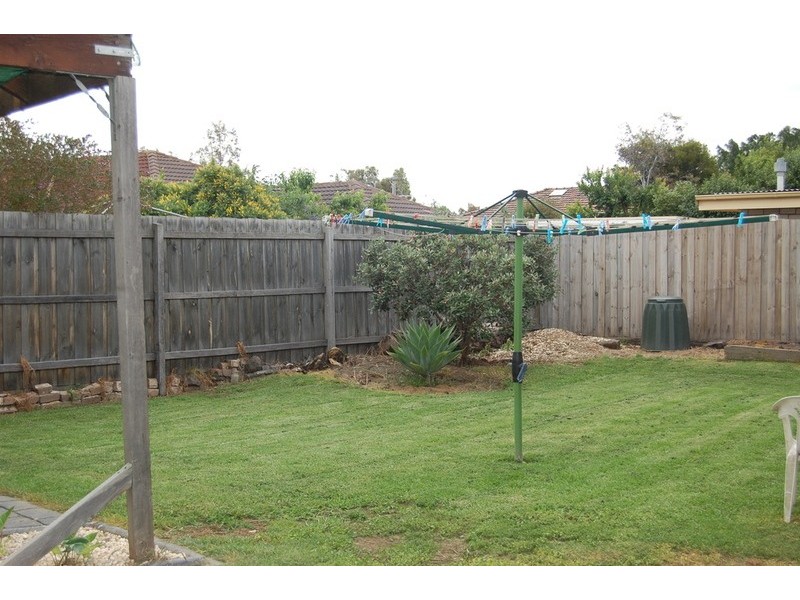 13 Dunbarton Avenue, Hoppers Crossing VIC 3029