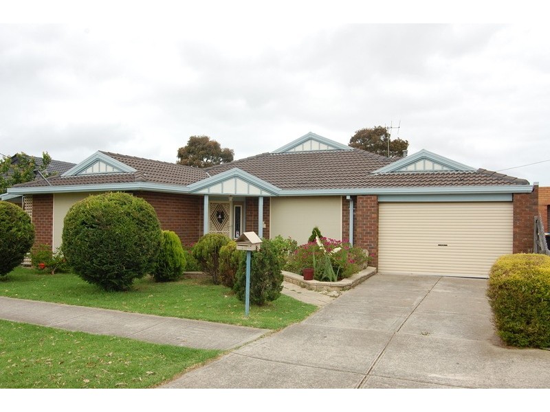 11 Second Avenue, Hoppers Crossing VIC 3029