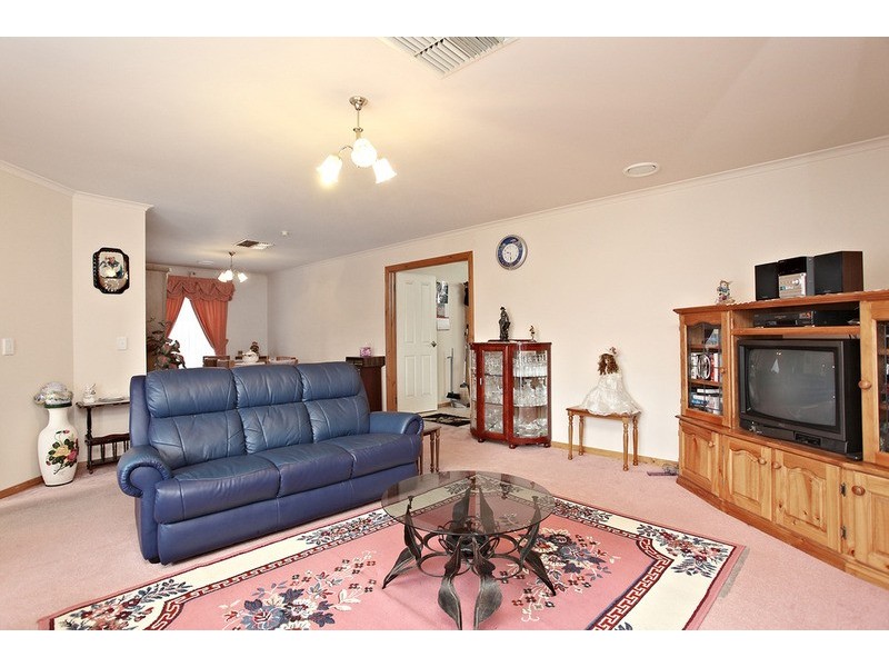 11 Second Avenue, Hoppers Crossing VIC 3029