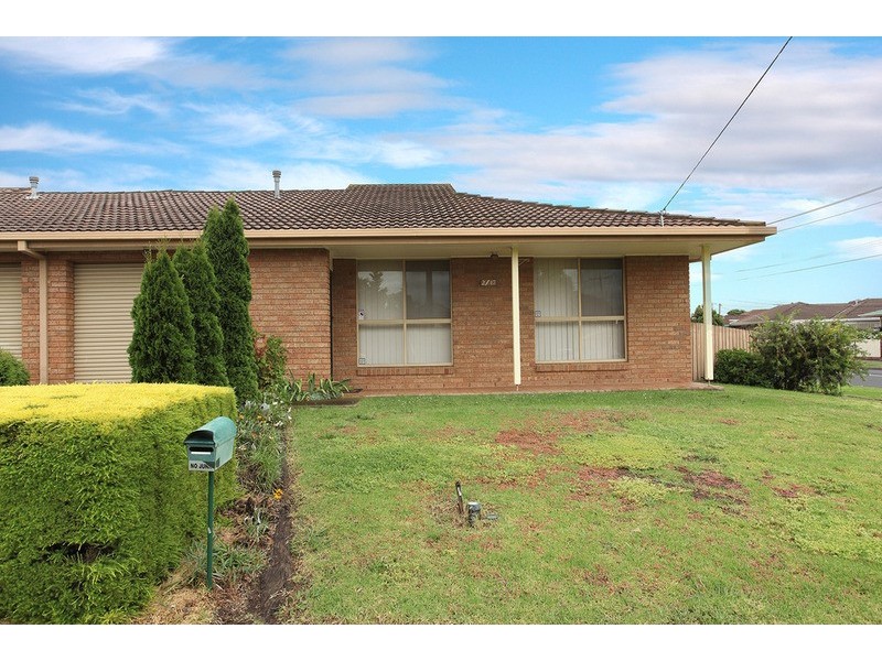 2/17 Westminster Drive, Werribee VIC 3030