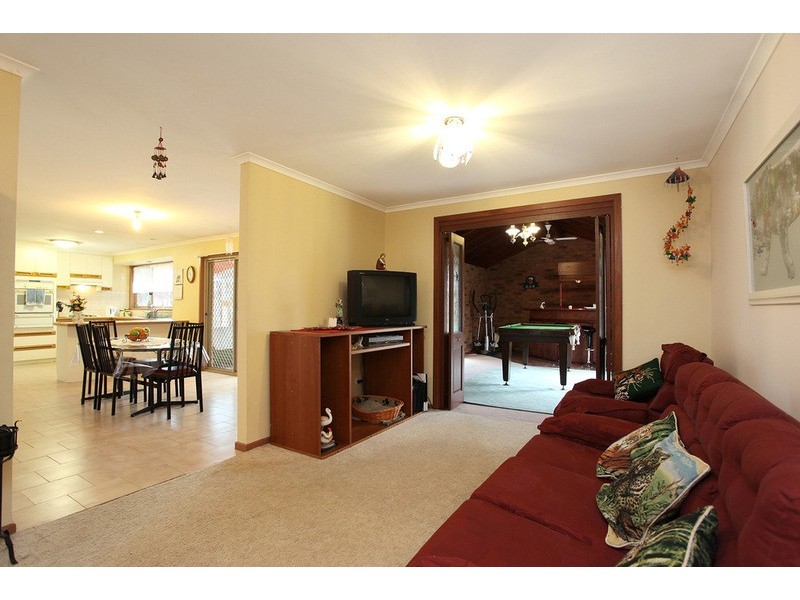 8 Croxley Close, Wyndham Vale VIC 3024