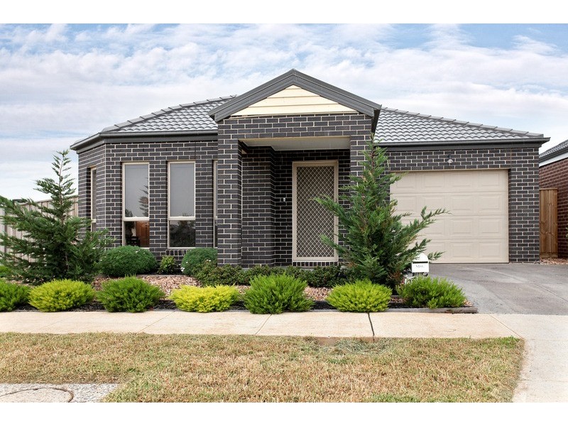 33 Rippleside Terrace, Tarneit VIC 3029