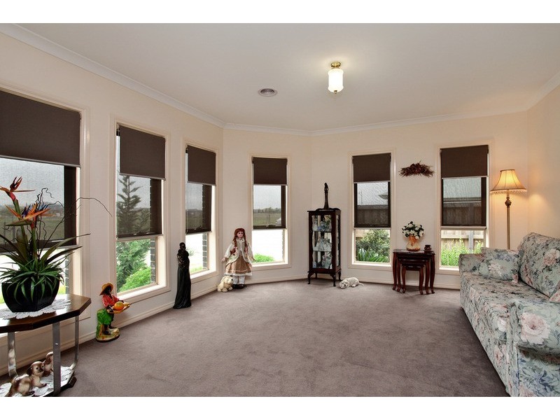33 Rippleside Terrace, Tarneit VIC 3029