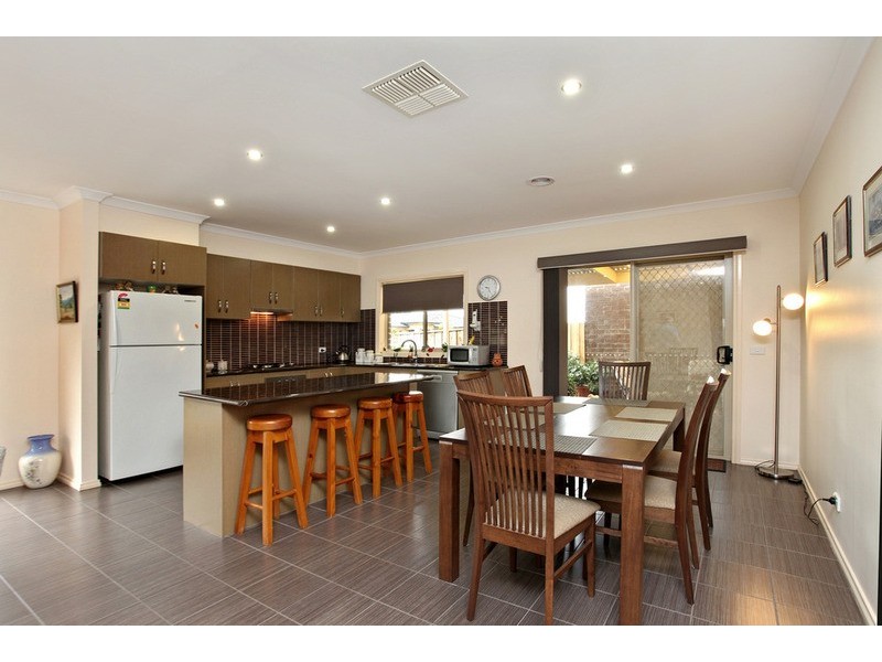 33 Rippleside Terrace, Tarneit VIC 3029