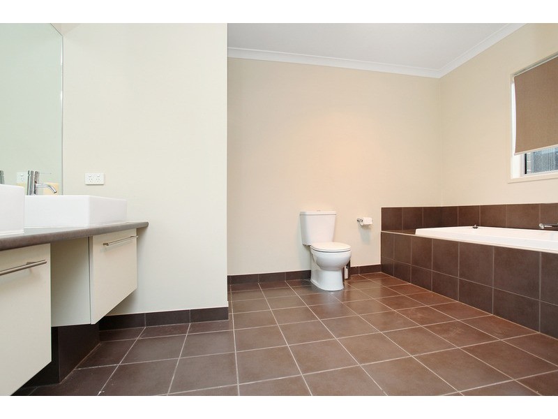 20 Brockwell Crescent, Wyndham Vale VIC 3024