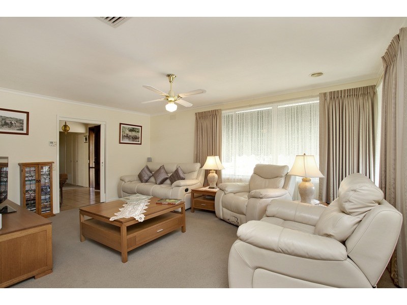 23 Claremont Crescent, Hoppers Crossing VIC 3029