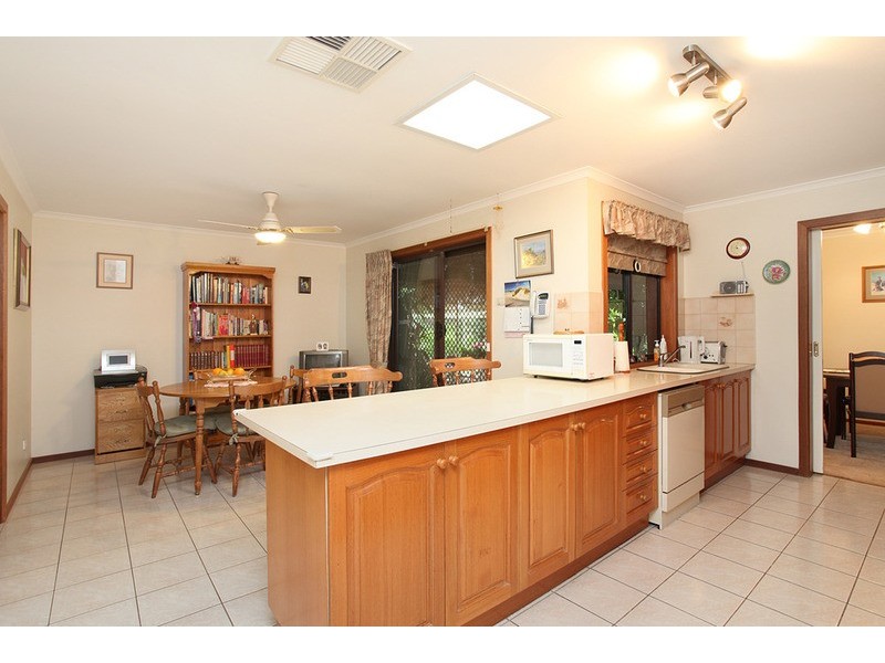 16 Moorillah Street, Hoppers Crossing VIC 3029