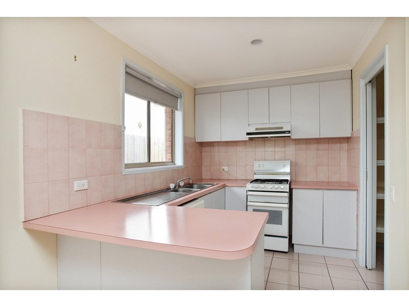 1/128 Tower Road, Werribee VIC 3030