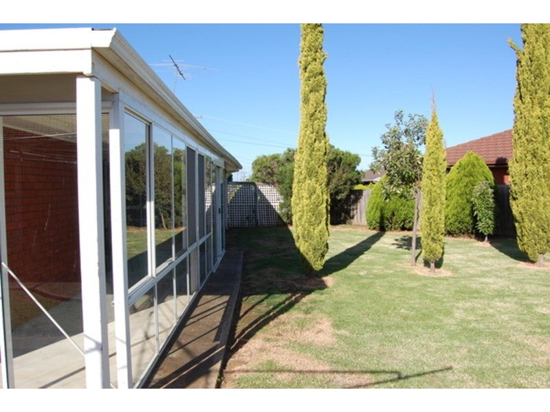 8 Hotham Crescent, Hoppers Crossing VIC 3029