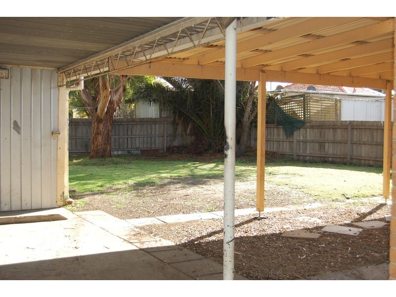 25 Cropley Crescent, Laverton VIC 3028