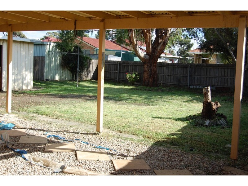 25 Cropley Crescent, Laverton VIC 3028