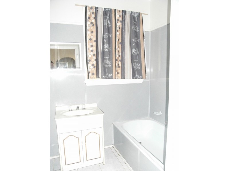 25 Cropley Crescent, Laverton VIC 3028