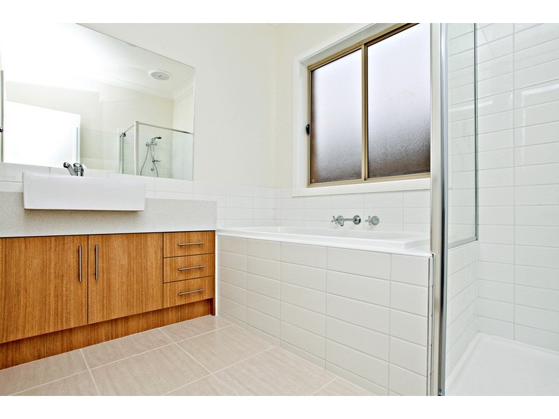 67 James Cook Drive, Truganina VIC 3029