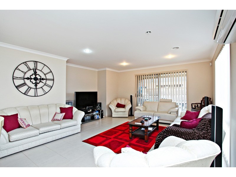 74 Papillon Parade, Tarneit VIC 3029
