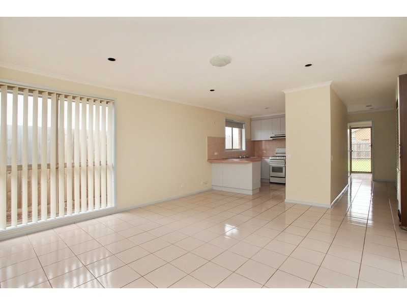 1/128 Tower Road, Werribee VIC 3030