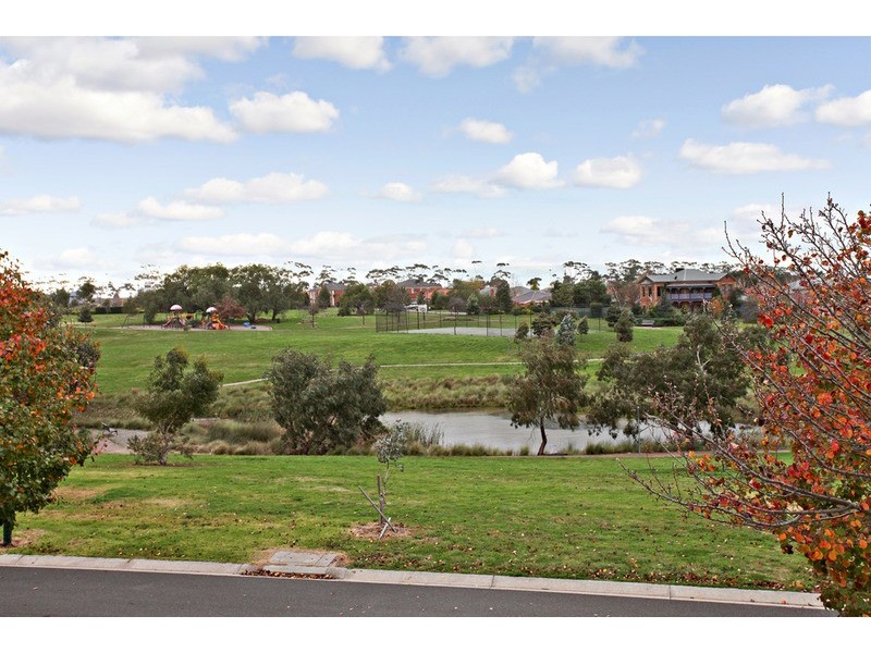 2 Valley Mews, Wyndham Vale VIC 3024