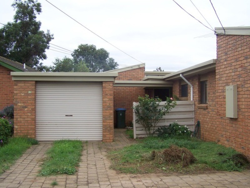 1/4 Legana Court, Werribee VIC 3030