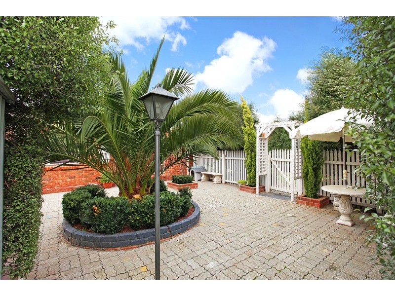 16 Danube Drive, Werribee VIC 3030