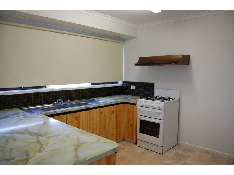 2 Topaz Avenue, Wyndham Vale VIC 3024