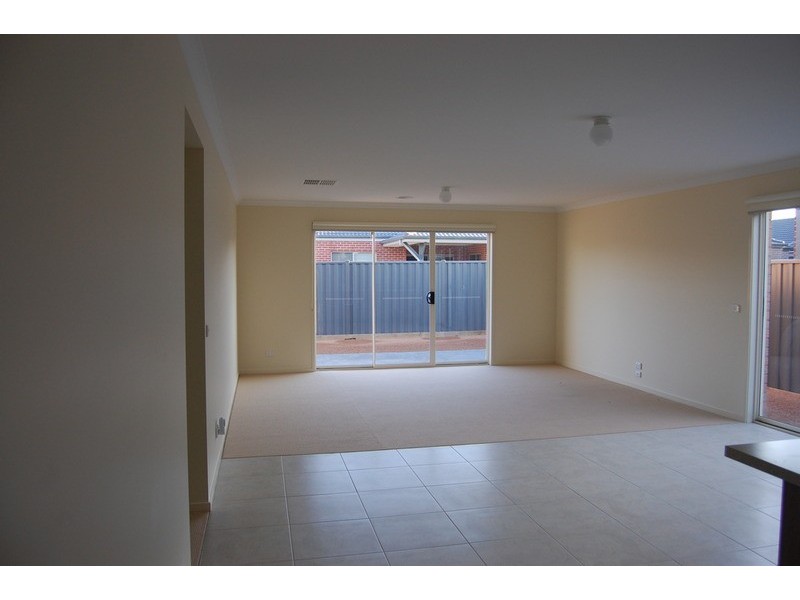 37 Pierbrook Avenue, Wyndham Vale VIC 3024