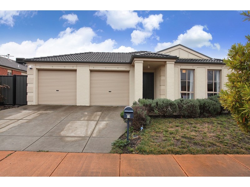 12 Lindsay Gardens, Point Cook VIC 3030