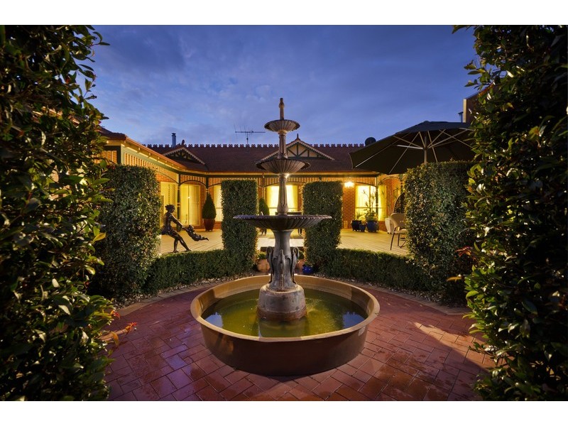 19-21 Ashley Avenue, Hoppers Crossing VIC 3029