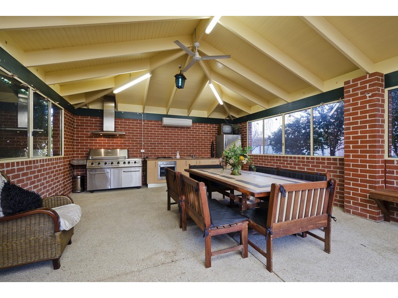 19-21 Ashley Avenue, Hoppers Crossing VIC 3029