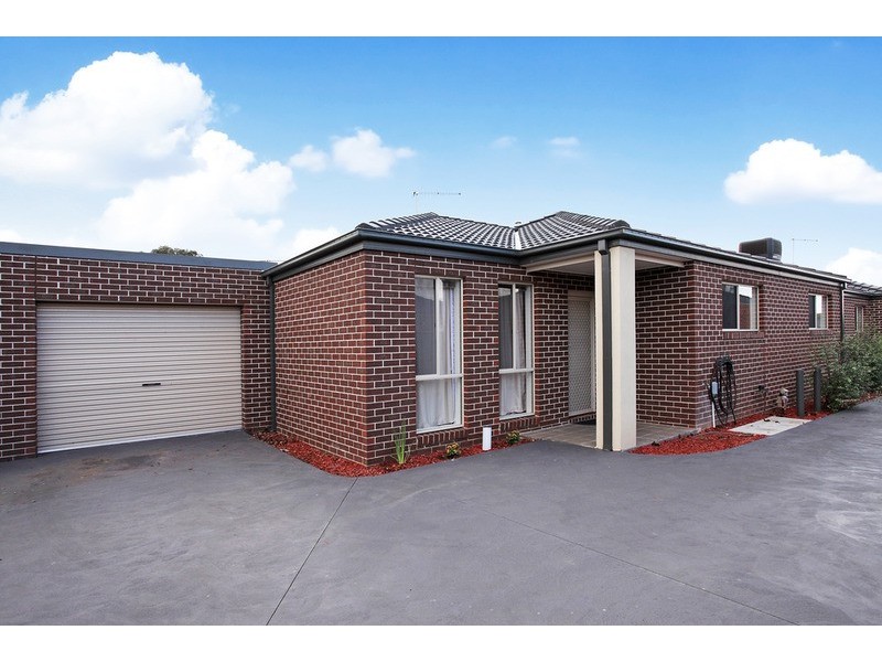 2/4 Bunya Place, Werribee VIC 3030