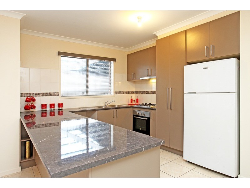 2/4 Bunya Place, Werribee VIC 3030