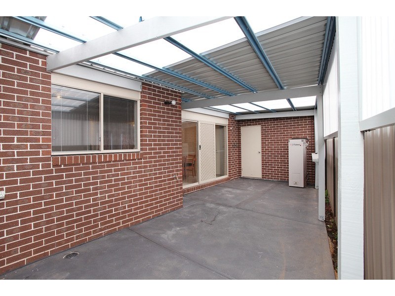 2/4 Bunya Place, Werribee VIC 3030