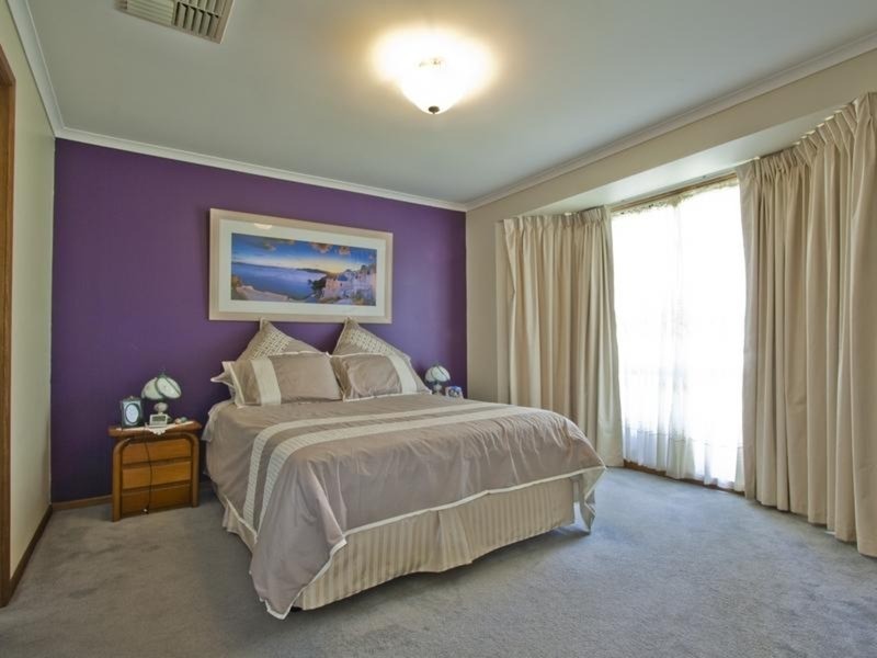 26 Thames Boulevard, Werribee VIC 3030