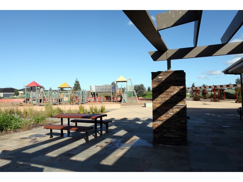 23 Moorookyle Avenue, Tarneit VIC 3029