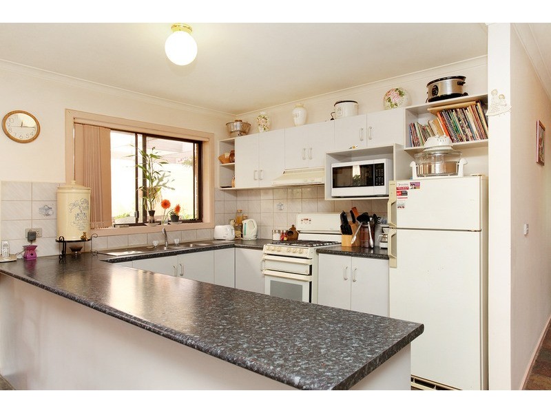 9 Seine Close, Werribee VIC 3030