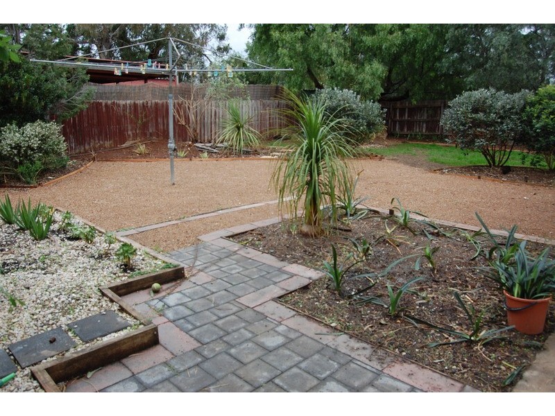 18 Myrtle Street, Werribee VIC 3030