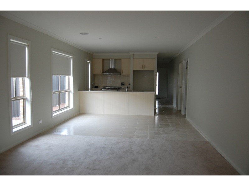 27 Regal Road, Point Cook VIC 3030