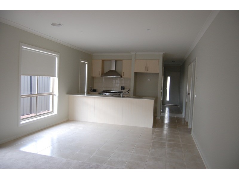 27 Regal Road, Point Cook VIC 3030