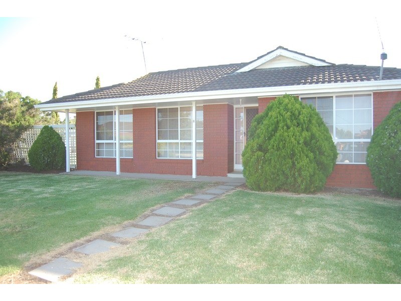 8 Hotham Crescent, Hoppers Crossing VIC 3029