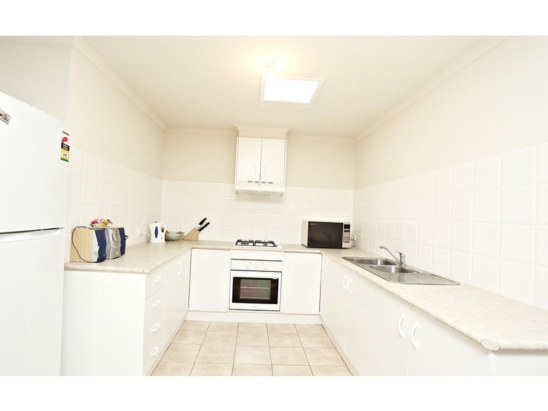 2/29 Rutman Close, Werribee VIC 3030